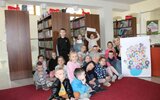 Józefów: Książka z mody nie wychodzi (foto)