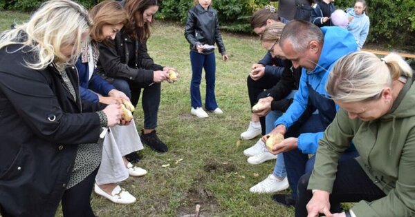 Komarów-Osada: Pan ziemniak na festynie w Krzywymstoku (foto)